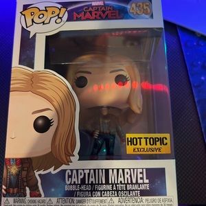 Captain Marvel Funko Pop Hot Topic Exclusive